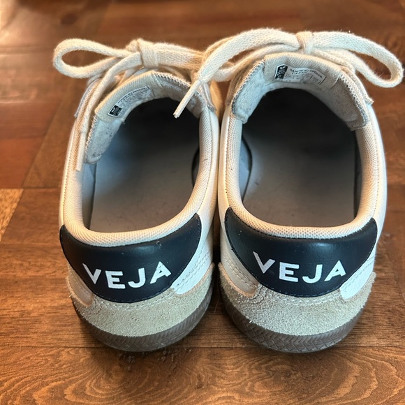 Veja Volley Nautico Bark EU 39 - Picture 2 of 8